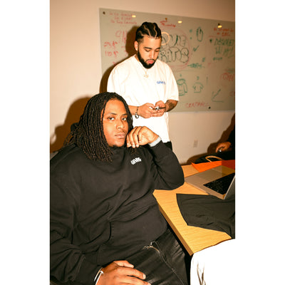 GRATIS "LA VIE GRATIS" Sweat à capuche Noir