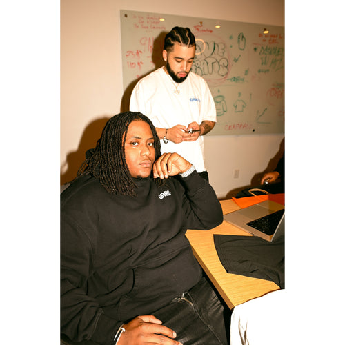 GRATIS "LA VIE GRATIS" Black Hoodie